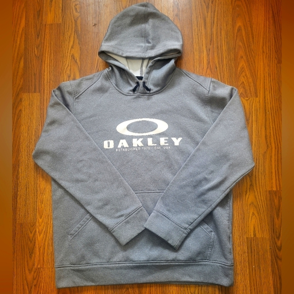 Oakley Men’s Large Gray Pullover Hoodie Athletic Sweatshirt Casual StreetwearB19